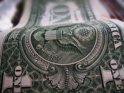 Դոլարի փոխարժեքն աննշան նվազել է, իսկ եվրոն էժանացել է մոտ 4 դրամով