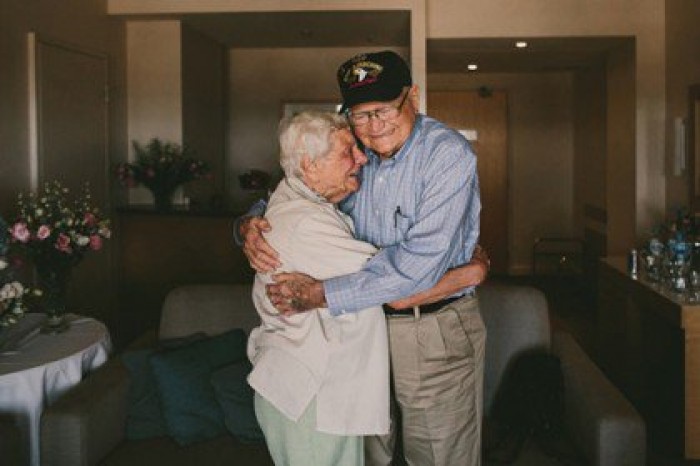 Անչափ հուզիչ պատմություն… 70 տարի անց այս սիրահար զույգը նորից հանդիպել է