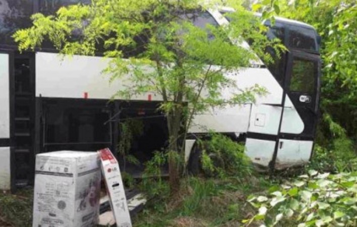 «Հայկական ժամանակ». «Դը Ռոյալ լիդեր» ՍՊԸ-ի տնօրենը տուգանվել է նույն Երևան-Մոսկվա ուղևորափոխադրում իրա­կանացնող ավտոբուսի համար, որը երեկ վթարի է ենթարկվել
