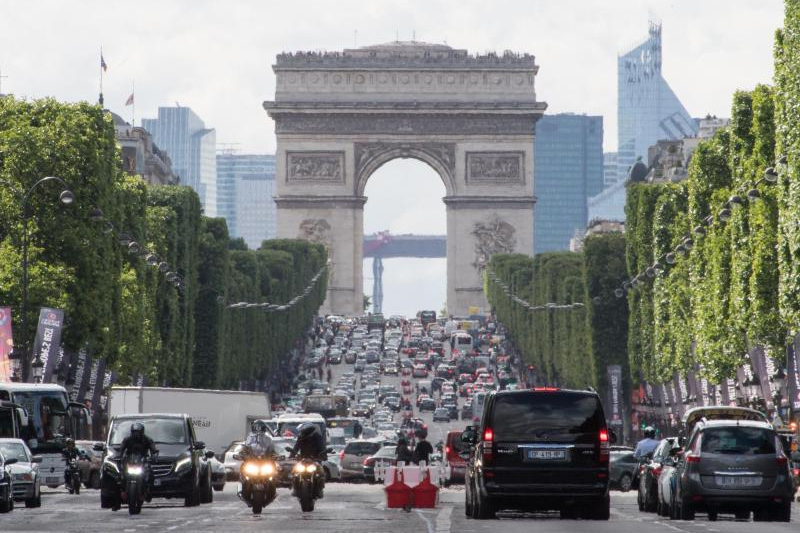Փարիզը նախատեսում է 2030 թվականին ազատված լինել բենզինով աշխատող մեքենաներից