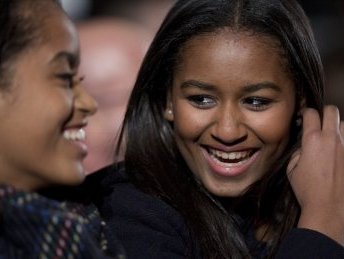 Համացանցում հայտնվել են Բարաք Օբամայի 15-ամյա դստեր բիկինիով լուսանկարները (ֆոտո)