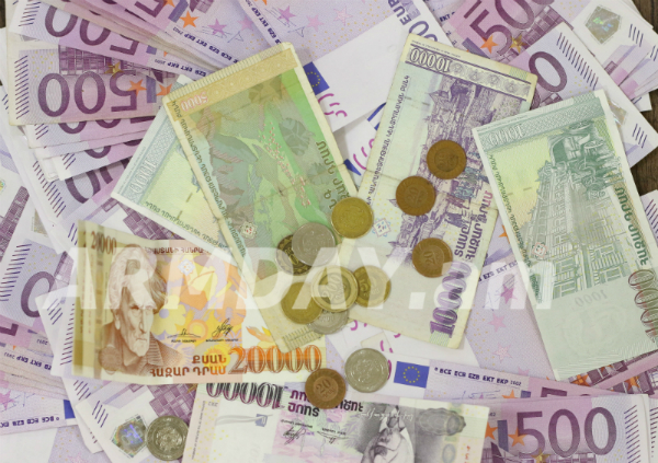 Դոլարը, եվրոն, ֆունտը ու ռուբլին դրամի նկատմամբ արժևորվել են