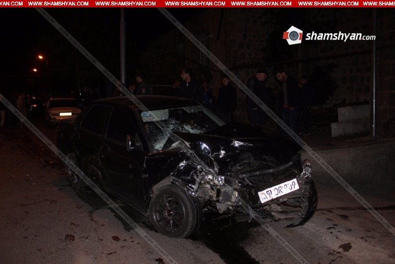 Աշտարակում բախվել են Priora-ն ու Opel-ը, որոնցից մեկը բախվել է նաև կայանված 06-ին. կան վիրավորներ