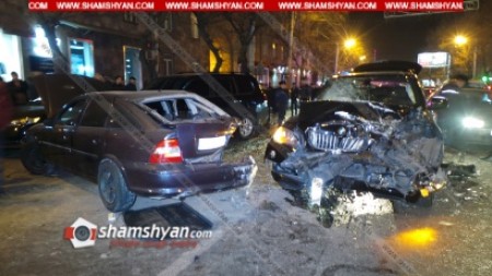 Երևանում բախվել են BMW X5-ը, Օpel-ը, Toyota Land Cruiser-ն ու Toyota Camry-ն. կան վիրավորներ