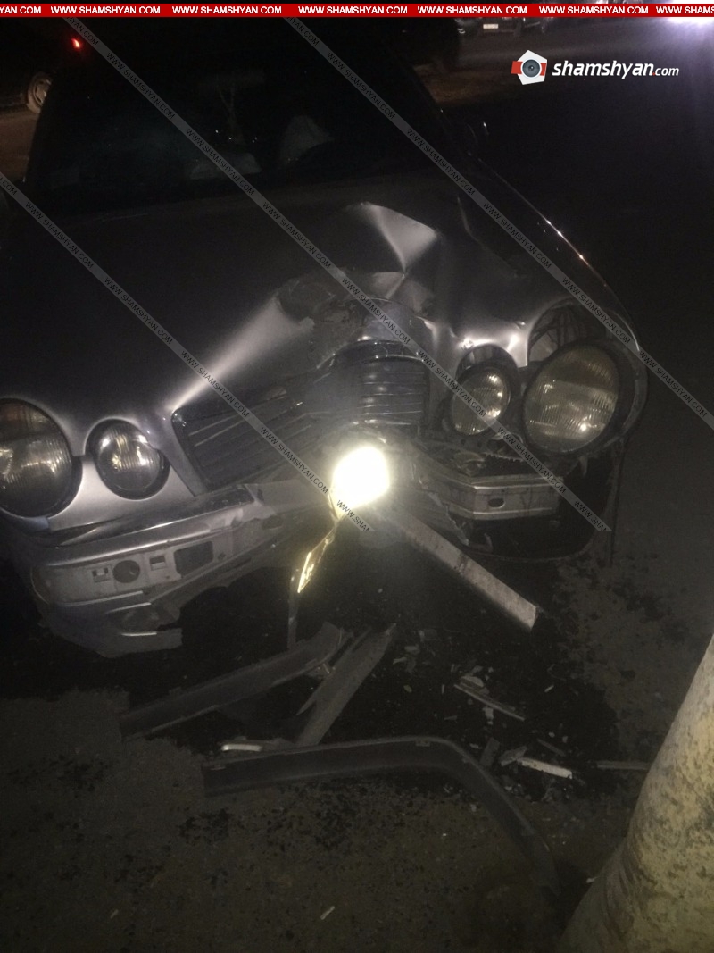 Ավտովթար Շիրակի մարզում. Գյումրիում բախվել են Mercedes-ները. կան վիրավորներ