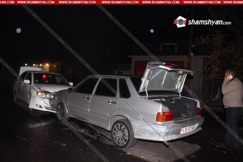 Ավտովթար Երևանում. ճակատ-ճակատի բախվել են Lada-ն ու BYD տաքսին. կա վիրավոր
