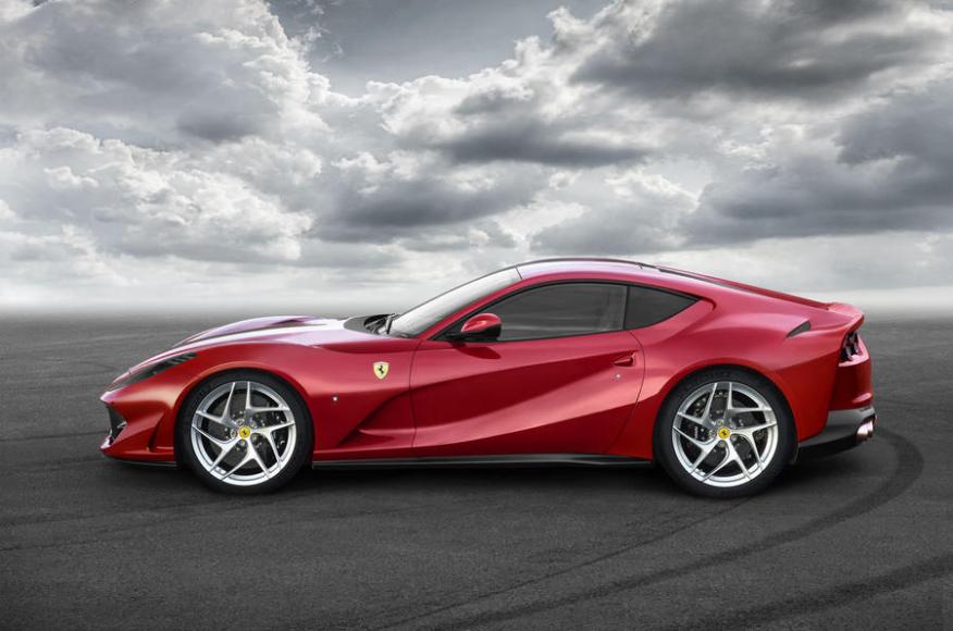 Ferrari-ն ներկայացրել է 812 Superfast ավտոմեքենան