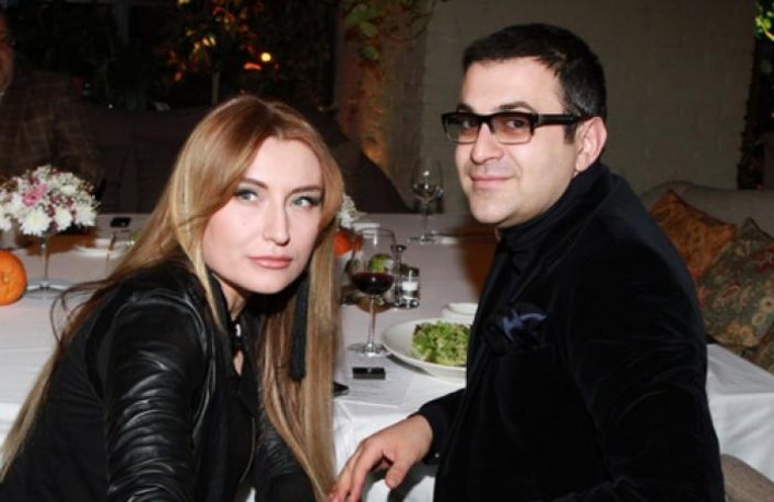 Գարիկ Մարտիրոսյանն ու նրա կինը շնորհավորել են հայերին