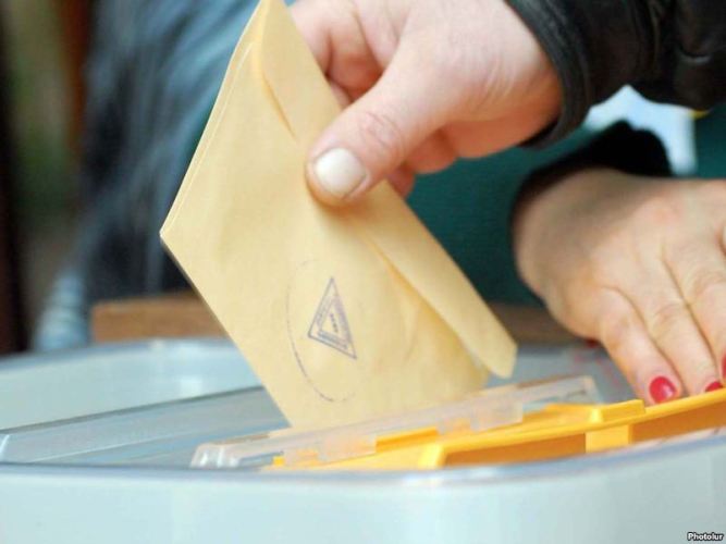 ՏԻՄ ընտրությունների համար ԿԸՀ-ում հավատարմագրվել է 11 տեղական ՀԿ  և 24 լրատվամիջոց