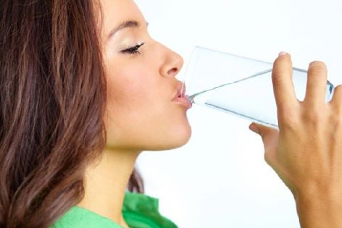 Ինչո՞ւ է դատարկ ստամոքսին ջուր խմելն այդքան օգտակար
