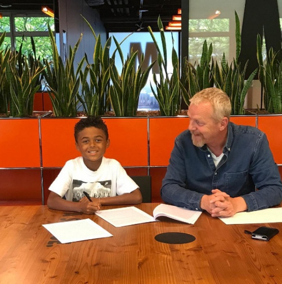 Կլյույվերտի 9-ամյա որդին պայմանագիր է կնքել Nike-ի հետ