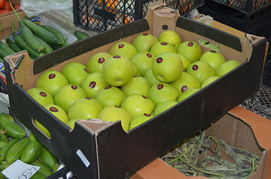 Ո՞վ և ի՞նչ ճանապարհով է ներկրել ադրբեջանական խնձորի նման մեծ խմբաքանակ
