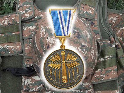 Ադրբեջանի զինուժի գնդակից զոհված զինվորը պարգեւատրվել է «Մարտական ծառայություն» մեդալով
