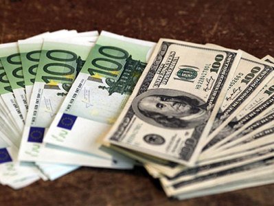 Դոլարն ու եվրոն շարունակում են թանկանալ