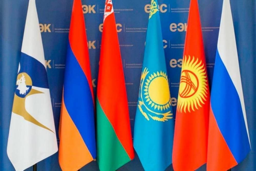 Երևանում անցկացված ԵԱՏՄ երկրների կուսակցությունների համաժողովին Փաշինյանի կուսակցությունից որևէ մեկը չի մասնակցել. ռուսների հետ լուրջ խնդիրներ կան․ «168 ժամ»