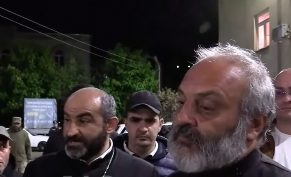 Գնդապետ Մախսուդյանի հետ դաժան ձևով են վարվել, հիվանդանոցում է. Բագրատ Սրբազան (տեսանյութ)