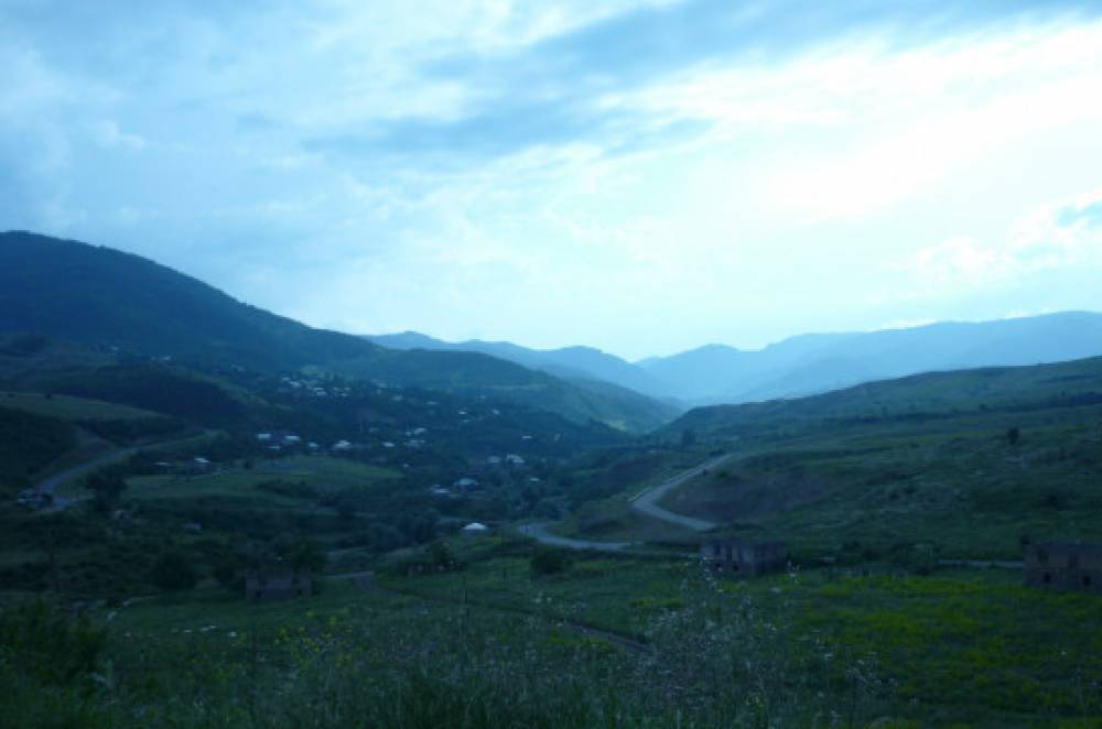 Նիկոլ Փաշինյանը մտադիր է 4 գյուղերի հողերն Ադրբեջանին հանձնել՝ առանց նոր ճանապարհներ կառուցելու
