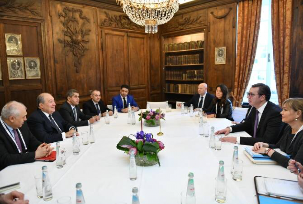 Սերբիայի նախագահն Արմեն Սարգսյանի հետ հանդիպմաը վերահաստատել է Հայաստանում դեսպանություն բացելու մտադրությունը