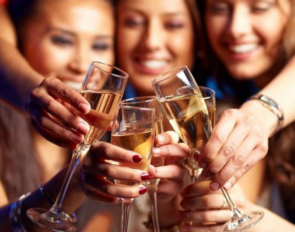 Ինչո՞վ է վտանգավոր ալկոհոլի չարաշահումը կանանց համար