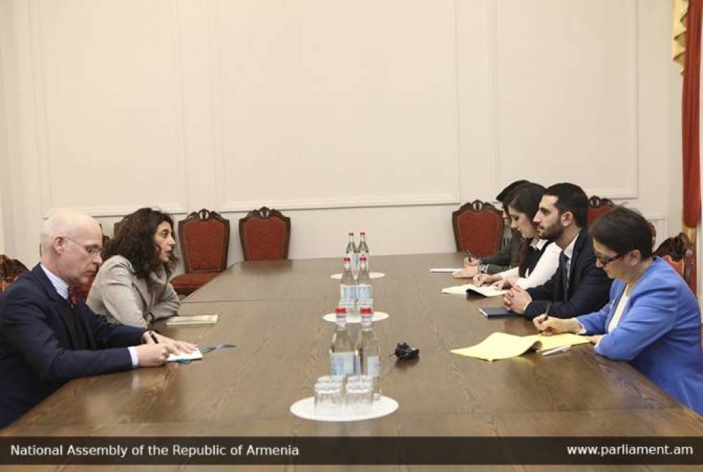 Հայաստանը շարունակելու է ՆԱՏՕ-ի հետ փոխգործակցությունը գոյություն ունեցող ձեւաչափերում. Ռուբեն Ռուբինյան