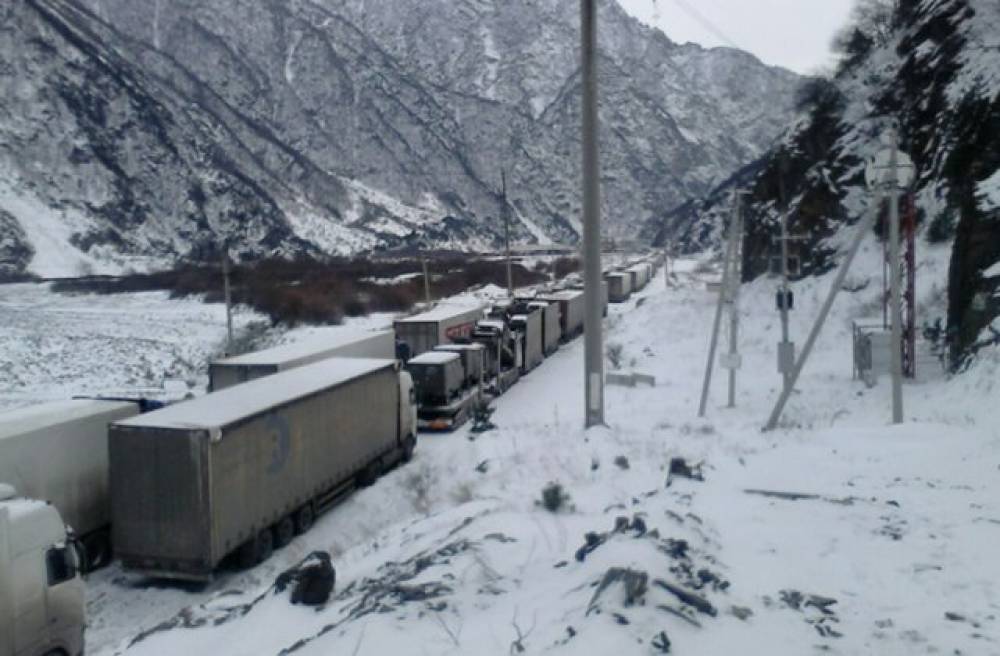 Լարսը փակ է. ռուսական կողմում կա կուտակված 83 բեռնատար, 59 մարդատար ավտոմեքենա և 1 ավտոբուս