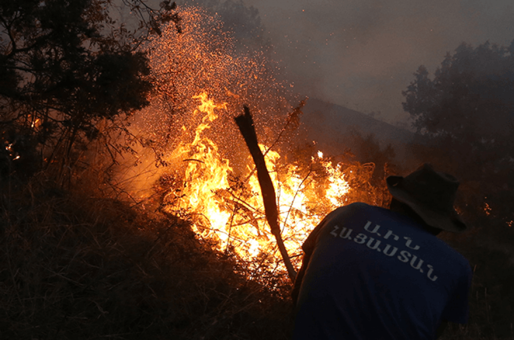 Կիրանց գյուղին հարակից տարածքում այրվում է խոտածածկույթ. փրկարարները դեպքի վայրում են