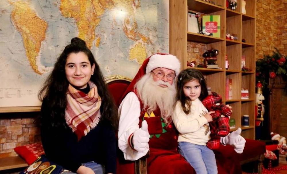Աննա Հակոբյանը դուստրերի հետ՝ Ձմեռային այգում․ լուսանկարներ