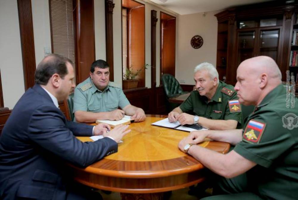 Պաշտպանության նախարար Դավիթ Տոնոյանը ՌԴ հարավային օկրուգի ներկայացուցիչների հետ քննարկել է Փանիկ գյուղում տեղի ունեցած միջադեպի մանրամասները