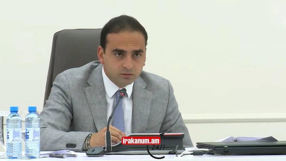 Կգնաք, կվահաքե´ք, եթե լուծում չստացավ. Ավինյանը հոխորտաց ենթակաների վրա