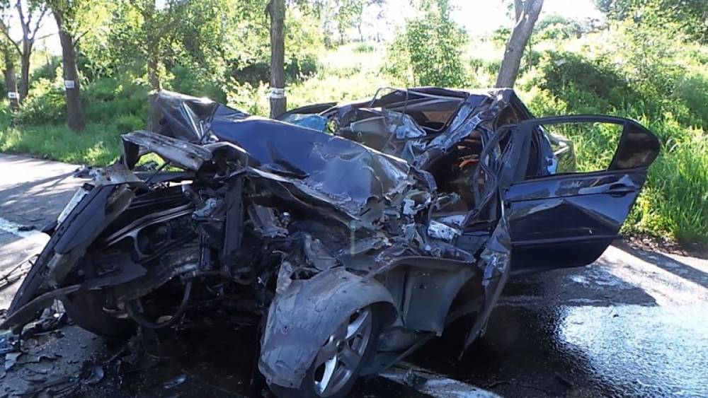 Երևան-Սևան ճանապարհին «ԲՄՎ»-ն բախվել է «ԶԻԼ»-ի․ վարորդը հիվանդանոցում մահացել է (լուսանկարներ)