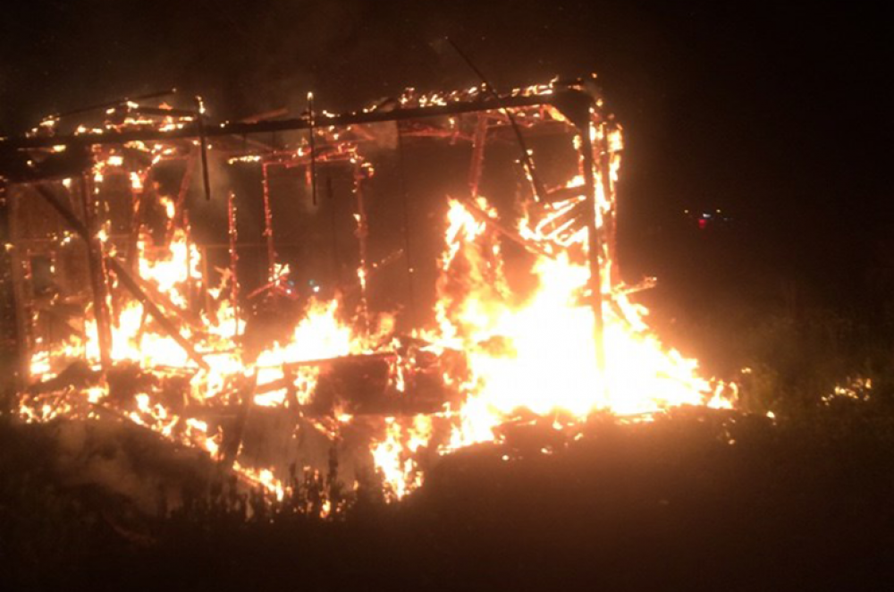 Հրազդան-Ծաղկաձոր ավտոճանապարհին այրվել է փայտյա տնակ․ դեպքի վայր է մեկնել ԱԻՆ ՓԾ երկու մարտական հաշվարկ