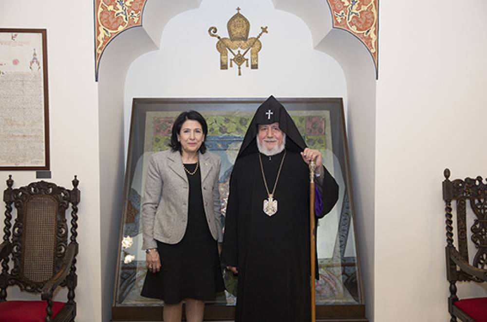 Կաթողիկոսն ընդունել է Վրաստանի նախագահին