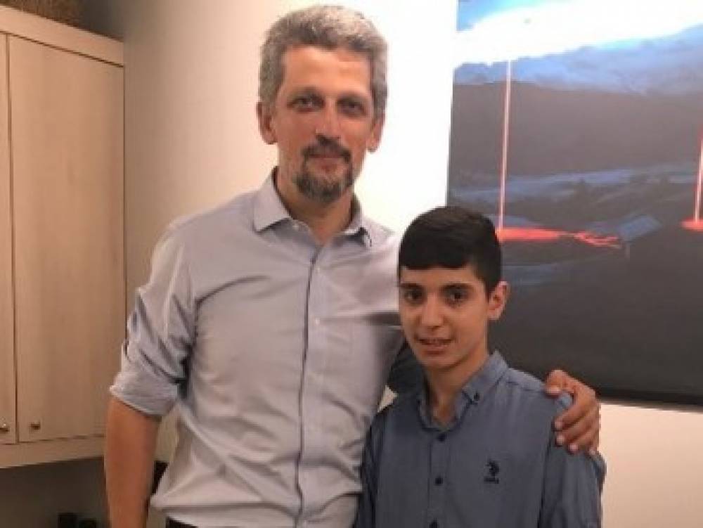 Կարո Փայլանը հանդիպել է «կրոնափոխված» հայ տղայի հետ