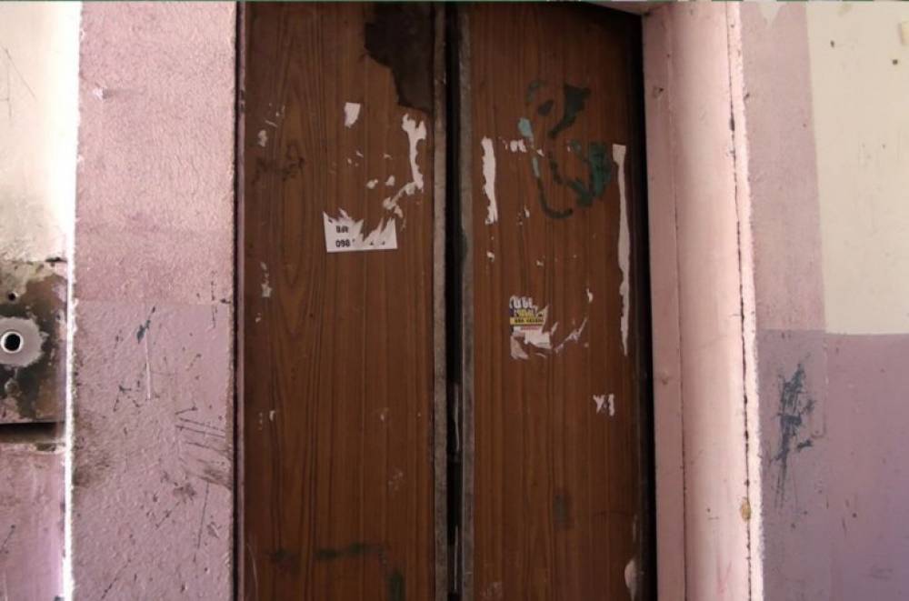 Երևանի բազմաբնակարան շենքերից մեկի վերելակի 4 թոկերից մեկը պոկվել է