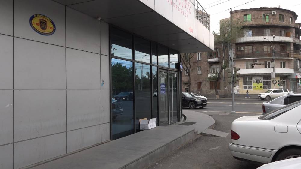24 ժամով արգելվել է Երևանում գործող բժշկական որոշ կենտրոններում նոր անձանց ընդունումը և սպասարկումը