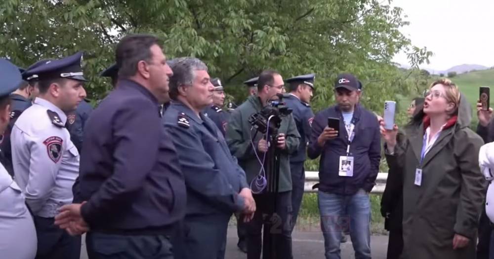 Ամոթ չե՞ք զգում, որ ադրբեջանցիները Փաշինյանի եթերի տակ գրում են կեցցե Նիկոլն ու ՀՀ ոստիկանությունը