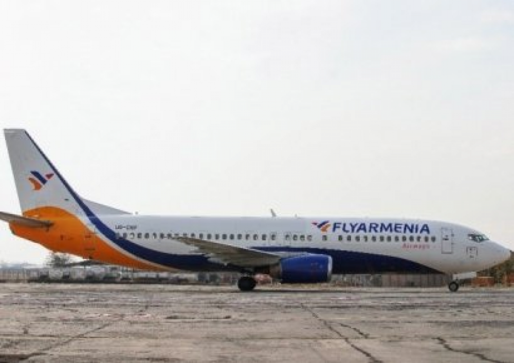 Արդեն Հայաստանում է «Fly Armenia Airways»-ի առաջին Boeing 737-400 օդանավը