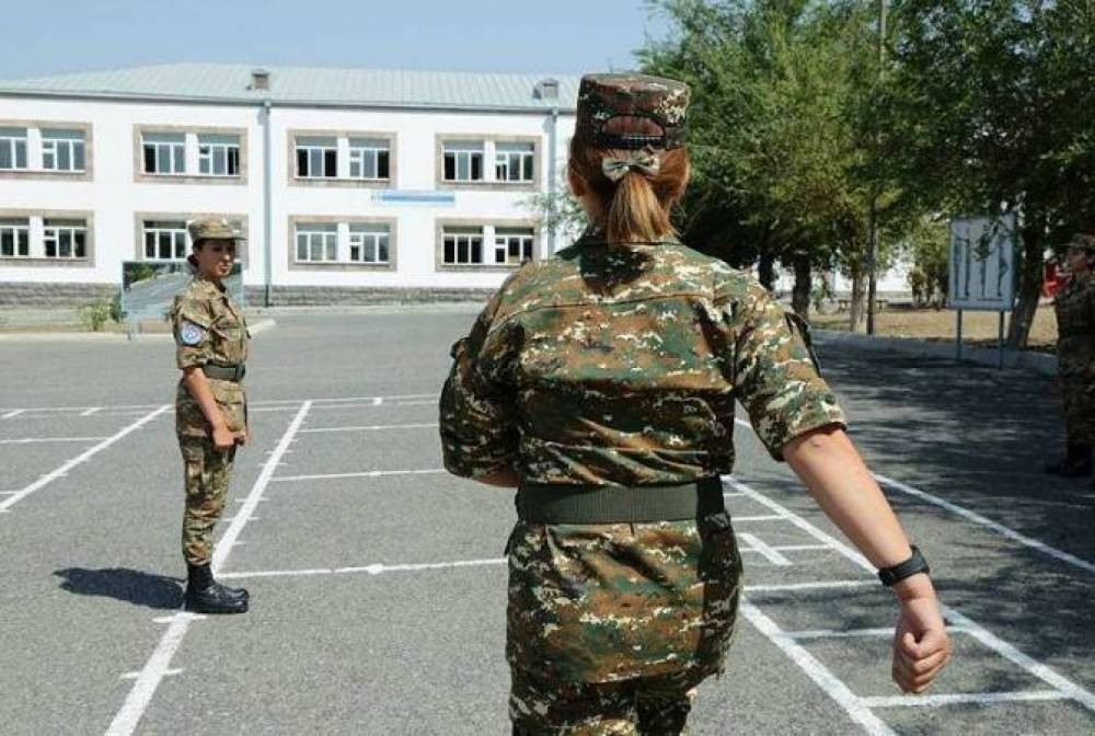 ՀՀ զինված ուժերի սպայակազմը համալրել է 8 աղջիկ