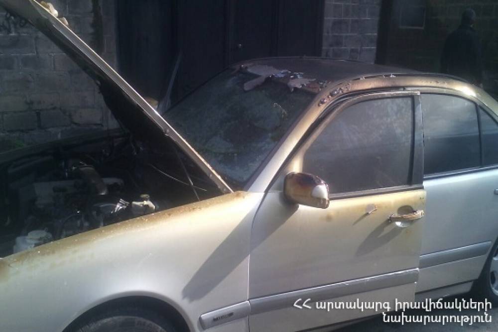 Գյումրիում մեքենա է այրվել․ կա տուժած