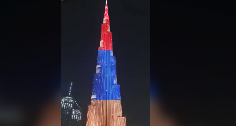 Դուբայի Բուրջ Խալիֆան լուսավորվել է Հայաստանի ազգային դրոշի գույներով (տեսանյութ)