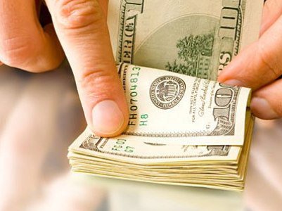 Դոլարը էժանացել է մոտ 1 դրամով, իսկ եվրոն թռիչքաձեւ աճ է գրանցել