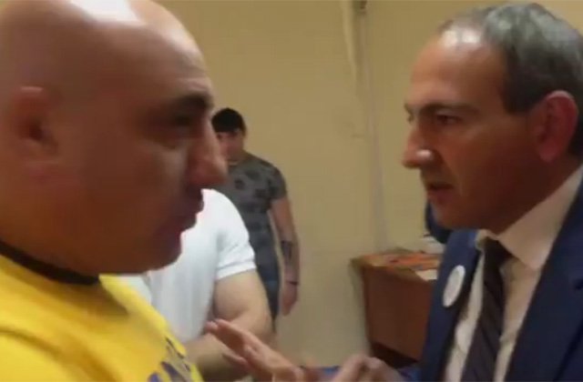 «Տարոն Մարգարյանի շտաբ փող են մտցրել». վիճաբանություն՝ Նիկոլ Փաշինյանի հետ (տեսանյութ)