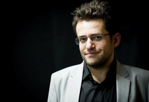 Երազում եմ, որ կգա ժամանակը, երբ կկարողանամ ազատ քայլել Բաքվում. Լևոն Արոնյանը հարցազրույց է տվել Haqqin.az-ին