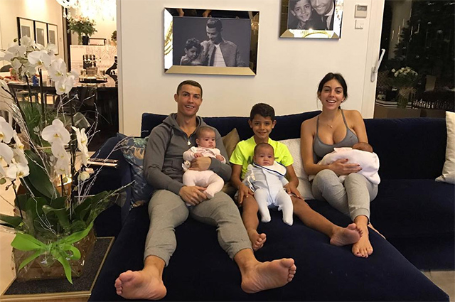 Ռոնալդուի մայրը հրապարակել է երեք թոռնիկների լուսանկարները