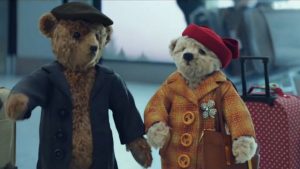 Սուրբծննդյան հուզիչ տեսահոլովակ՝ արջուկների սերը (տեսանյութ)