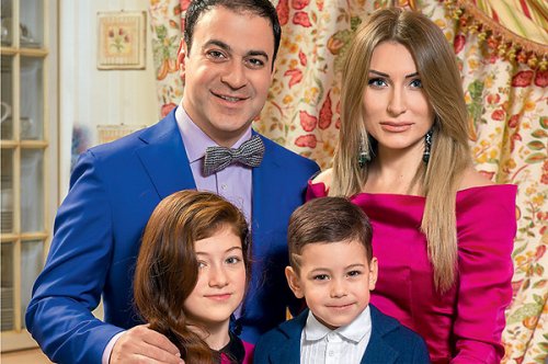 Գարիկ Մարտիրոսյանը հրապարակել է ռեփ կարդացող դստեր տեսանյութը
