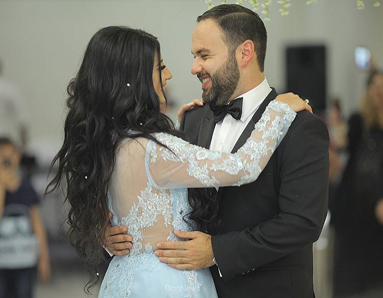 Մերի Մակարյանի և իր սիրելիի պարը (տեսանյութ)
