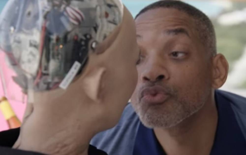 Ռոբոտ Սոֆիան հրաժարվել է համբուրել Ուիլլ Սմիթին (տեսանյութ)