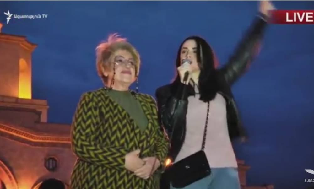 Հայտնիները եկել են սատարելու ցուցարարներին.ուղիղ միացում