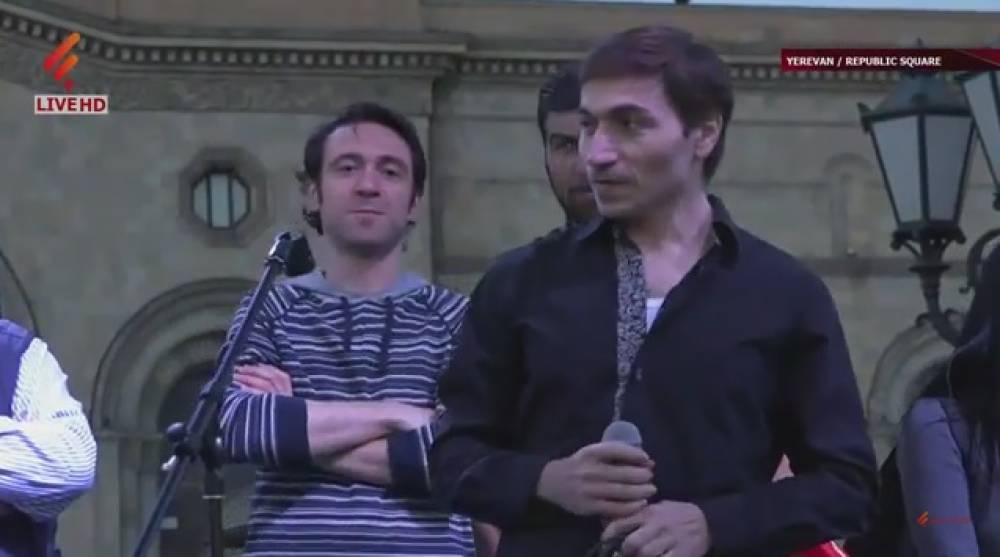 «Իմ քայլը» երգը հեղինակի կատարմամբ` Հանրապետության հրապարակում (տեսանյութ)